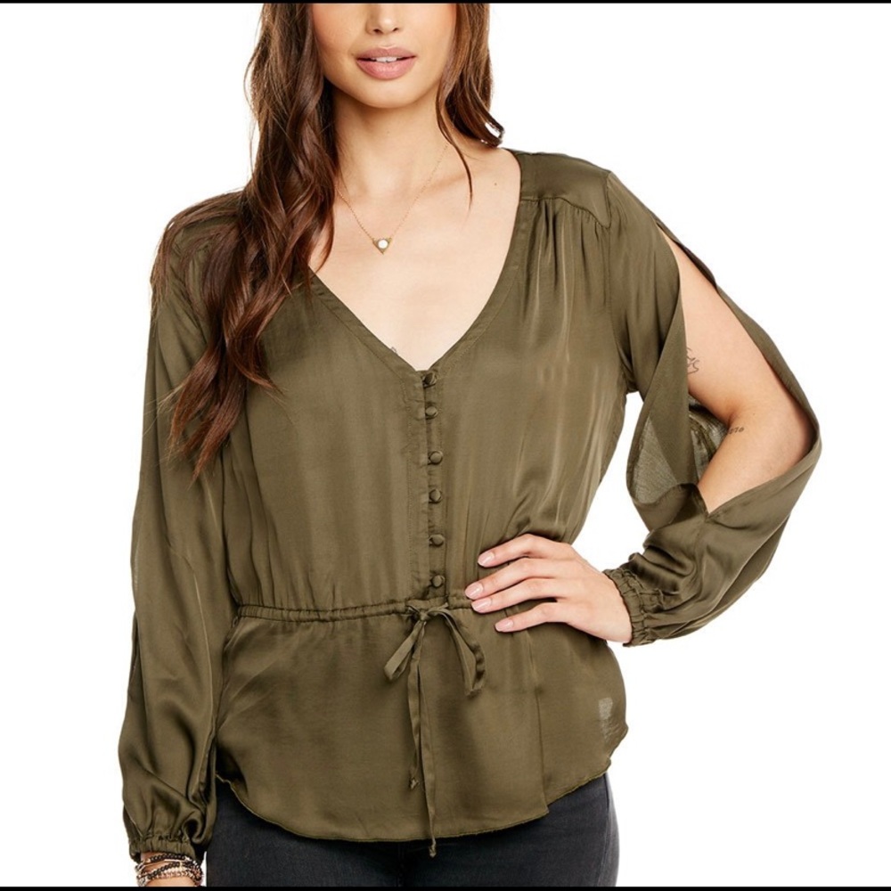 NWOT | CHASER Silky Slit Sleeve Blouson Top